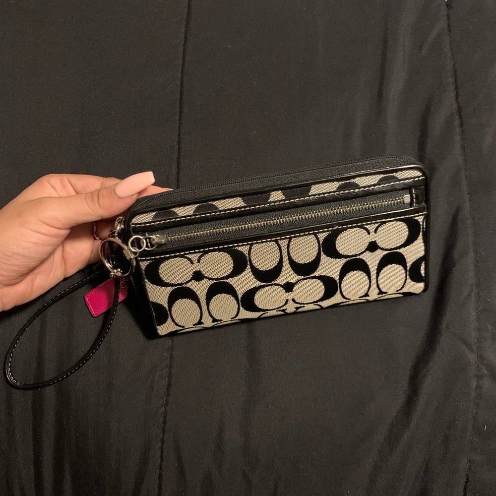Coach Logo wallet